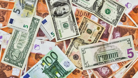 美欧日加四大央行罕见“同时开会”:利率决议间隔不到24小时!